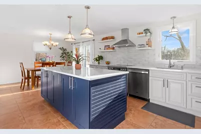 17 Robin Rd, West Newbury, MA 01985 - Photo 3