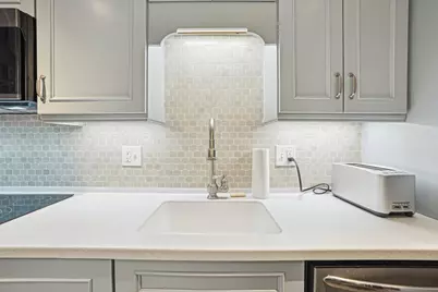 261 Marlborough St #1, Boston, MA 02116 - Photo 9