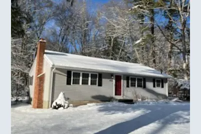 402 Partridge St, Franklin, MA 02038 - Photo 1