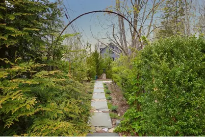 1150 Russells Mills Rd, Dartmouth, MA 02748 - Photo 19