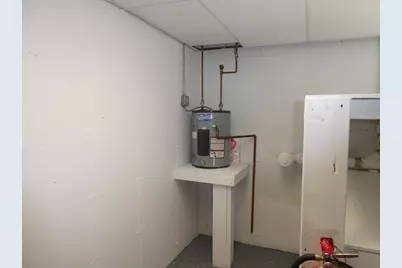 445 Faunce Corner Rd, Dartmouth, MA 02747 - Photo 27