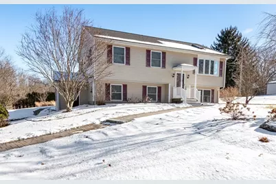 7 Burt St, Berkley, MA 02779 - Photo 1