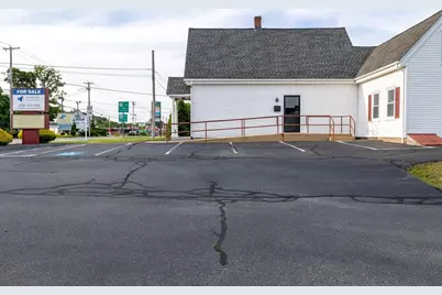 293 Bedford, Whitman, MA 02382 - Photo 3