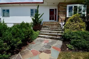 53 Harborview Rd, Hull, MA 02045 - Photo 3