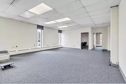 225 Park Ave #2, West Springfield, MA 01089 - Photo 5