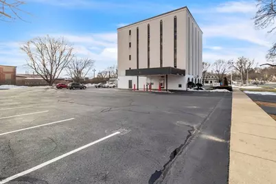225 Park Ave #2, West Springfield, MA 01089 - Photo 3