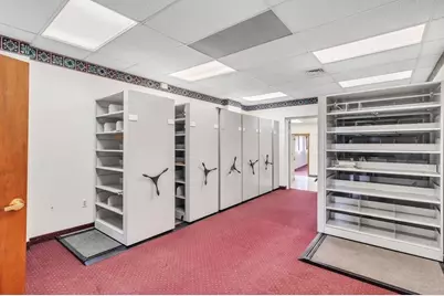 229 Park Ave, West Springfield, MA 01089 - Photo 11