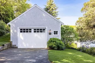 818 S Main St, Barnstable, MA 02632 - Photo 33