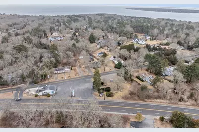 98 County Rd, Mattapoisett, MA 02739 - Photo 33
