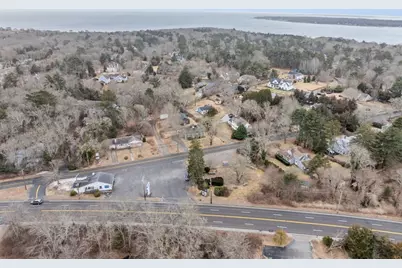 98 County Rd, Mattapoisett, MA 02739 - Photo 15
