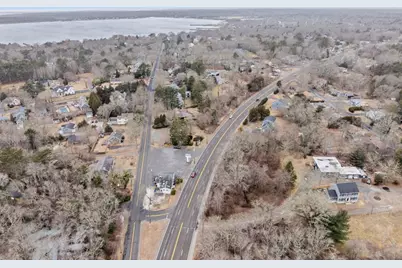 98 County Rd, Mattapoisett, MA 02739 - Photo 9