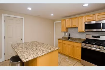 34 Temby St, Springfield, MA 01119 - Photo 3