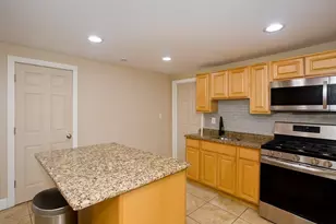 34 Temby St, Springfield, MA 01119 - Photo 3