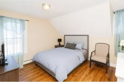 34 Temby St, Springfield, MA 01119 - Photo 9