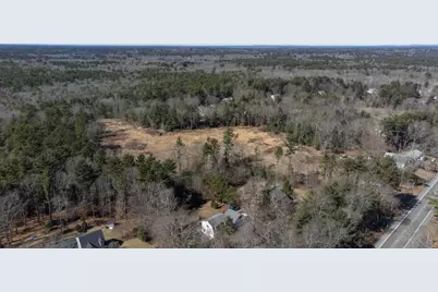 194 Bedford St, Middleborough, MA 02346 - Photo 17