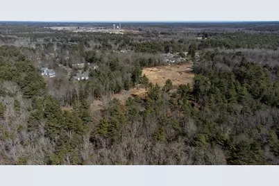 194 Bedford St, Middleborough, MA 02346 - Photo 15