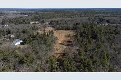 194 Bedford St, Middleborough, MA 02346 - Photo 13