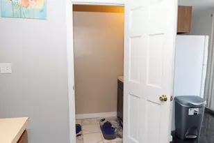 113 School St, Lowell, MA 01854 - Photo 9