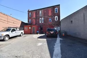 570-582 Main St, Springfield, MA 01119 - Photo 3