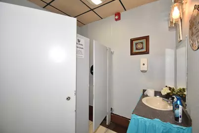 570-582 Main St, Springfield, MA 01119 - Photo 11