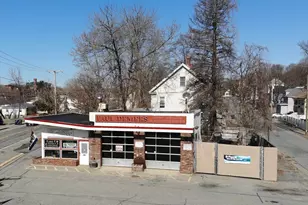 1015 Lakeview Ave, Dracut, MA 01826 - Photo 1