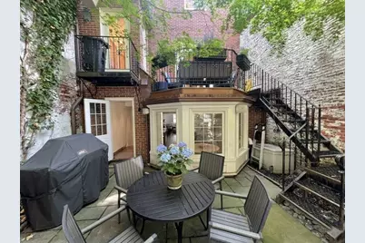 41 Chestnut St, Boston, MA 02108 - Photo 11