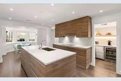 41 Chestnut St, Boston, MA 02108 - Photo 19