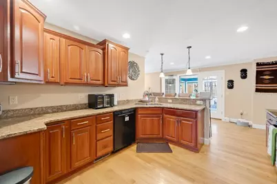31 College View Hts, South Hadley, MA 01075 - Photo 7
