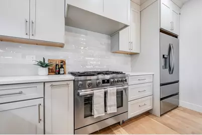 809-811 Heath St #811, Brookline, MA 02467 - Photo 7