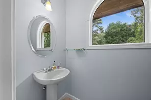 267 Barnes Rd, Oak Bluffs, MA 02557 - Photo 15