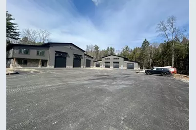 15 Oneil St, 2nd Floor Left, Easthampton, MA 01027 - Photo 3