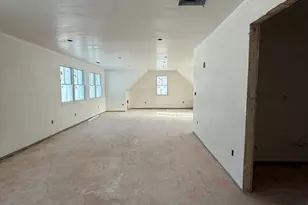 279 S E Main St, Douglas, MA 01516 - Photo 27