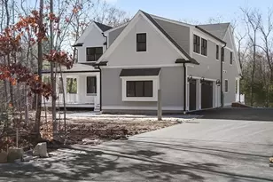 279 S E Main St, Douglas, MA 01516 - Photo 1