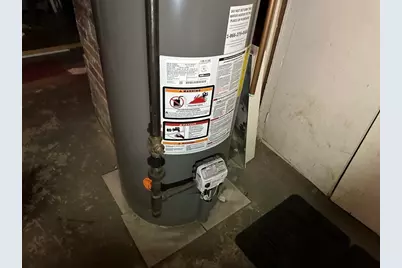 9 Carter St, Everett, MA 02149 - Photo 9