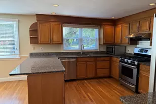 14 Lilac Cir, Wellesley, MA 02482 - Photo 3