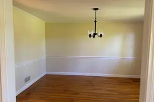 14 Lilac Cir, Wellesley, MA 02482 - Photo 9