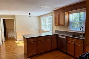 14 Lilac Cir, Wellesley, MA 02482 - Photo 5