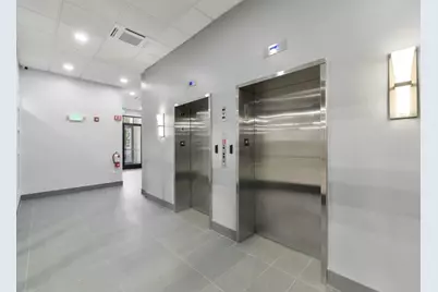 585 Essex St #PH 713, Lynn, MA 01901 - Photo 19