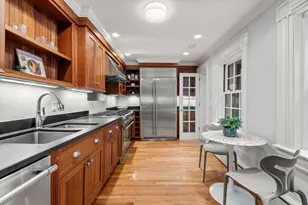 14 Pinckney St, Boston, MA 02114 - Photo 5