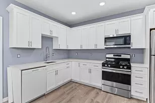 167 Lexington, Boston, MA 02012 - Photo 9