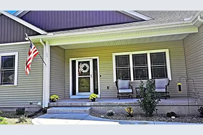 17 Sunny Crest Ln, Belchertown, MA 01007 - Photo 3