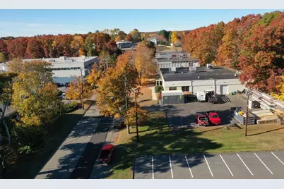 15 Erie Dr, Natick, MA 01760 - Photo 3
