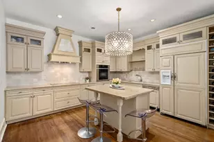 113 Commonwealth Ave, Boston, MA 02116 - Photo 7