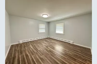 137 Carroll St, Springfield, MA 01108 - Photo 7