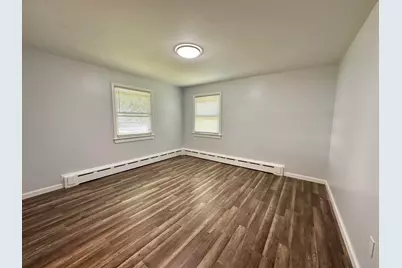 137 Carroll St, Springfield, MA 01108 - Photo 9
