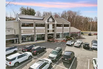 60 Shaker Rd, East Longmeadow, MA 01028 - Photo 1