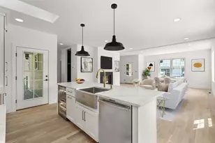 6 Kinsale Ln, Boston, MA 02136 - Photo 3