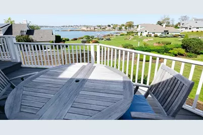 7 Hawthorne Lane, Gloucester, MA 01930 - Photo 5
