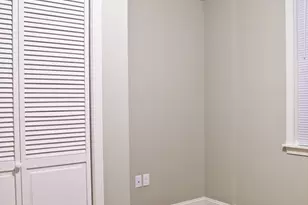 195 W 3rd St, Boston, MA 02127 - Photo 9