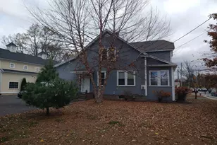 26 Russell St, Hadley, MA 01035 - Photo 9